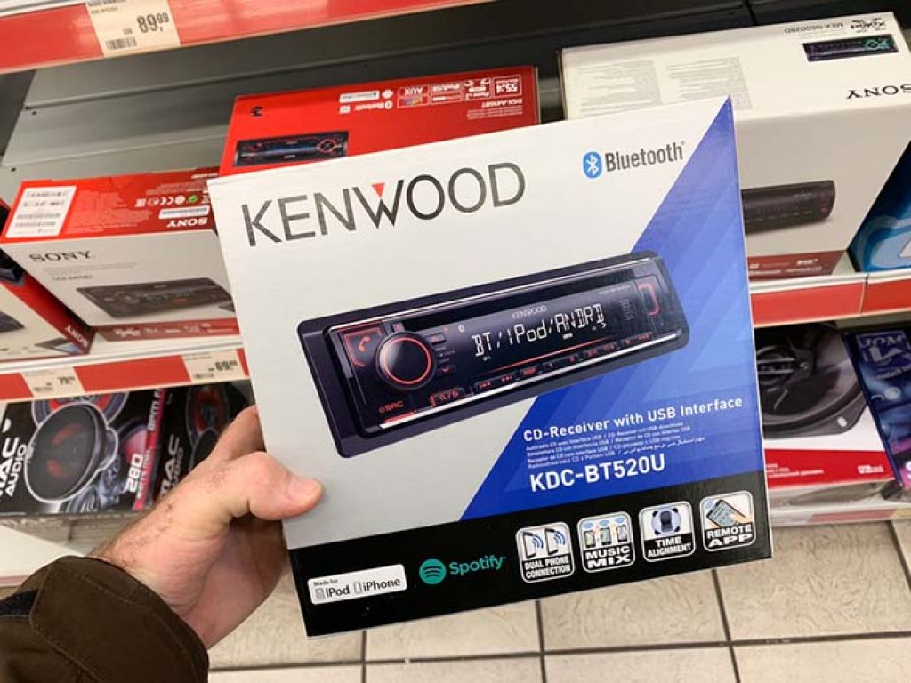 package of new auto radio